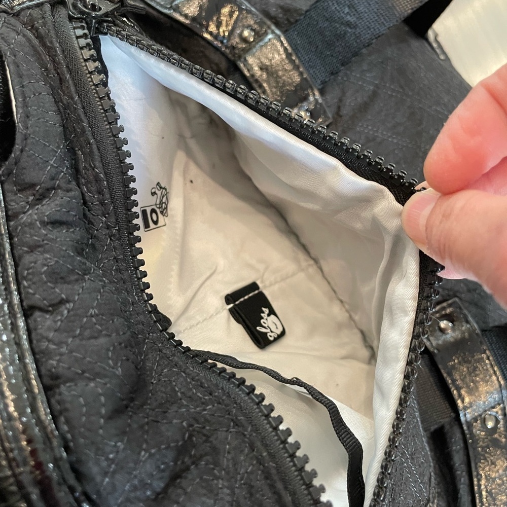 LULULEMON Black Circuit Gym Yoga Bag with Straps for Yoga Mat. - Picture 4 of 10